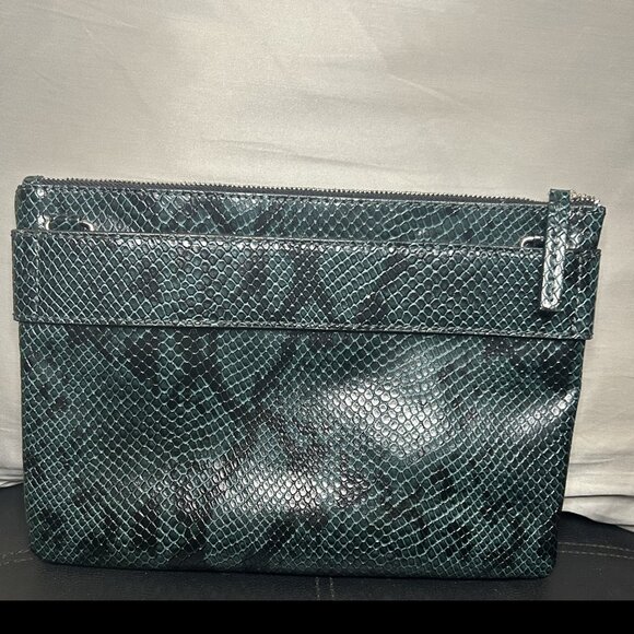 Zara Emerald Green Faux Snakeskin Clutch / Makeup Envelope Bag - 7x10" NWOT - Picture 3 of 6